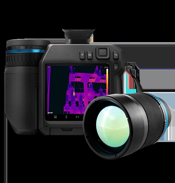 FLIR T840 帶有取景器的高性能紅外熱像儀，適用于戶外檢測